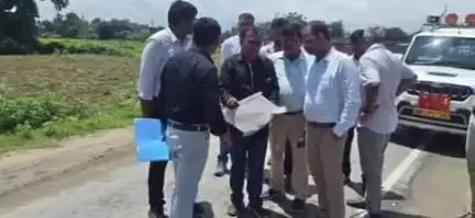 पूर्णिया पूर्व: अपर समाहर्ता पूर्णिया की अध्यक्षता में छः सदस्यीय दल ने बाईपास सड़क निर्माण को लेकर किया स्थली निरीक्षण