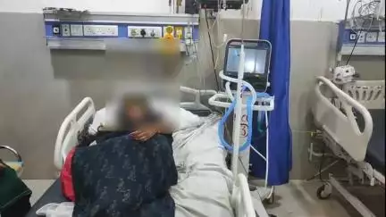 झालरापाटन: झालावाड़ के गागरोन रोड स्थित घर में काम करते समय सांप के काटने से एक युवती घायल, जिला अस्पताल में किया गया उपचार