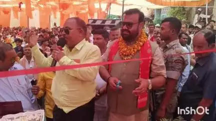 बड़हरा: स्वामी एजुकेशन सोसाइटी द्वारा संचालित कुशल युवा केंद्र फरहदा में Kyp प्रमाण पत्र वितरण कार्यक्रम का आयोजन किया गया