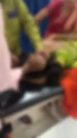 टीकमगढ़: करमोरा निवासी महिला चलती बाइक से गिरी, सिर में आई गंभीर चोट, ज़िला अस्पताल में भर्ती