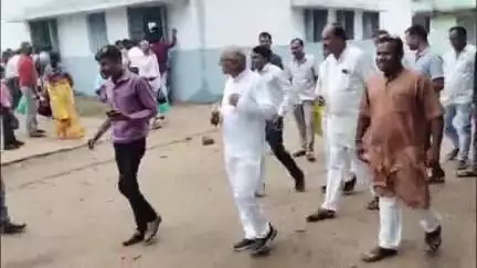 बरघाट: बरघाट केंद्रीय विद्यालय का पूर्व सांसद व जनप्रतिनिधियों ने निरीक्षण कर व्यवस्थाओं का जायजा लिया