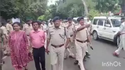 बांका: मोहर्रम पर्व को लेकर बांका जिला प्रशासन ने शहर में निकाला फ्लैग मार्च