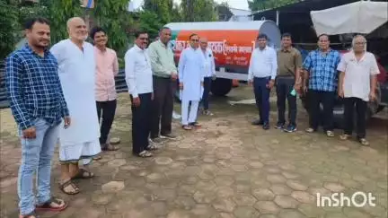 सिवनी मालवा: क्षेत्रीय विधायक प्रेम शंकर वर्मा ने गोलगाँव, नवलगाँव व रानीपुर ग्राम को मिनी फायर ब्रिगेड टैंकर वितरित किए