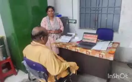 ଫୁଲବାଣୀ ସହର: ଚକାପାଦ ଠାରେ ଅବସ୍ଥିତ ସ୍ଵାସ୍ଥ୍ୟ ଓ ଆରୋଗ୍ୟ କେନ୍ଦ୍ରକୁ ପରିଦର୍ଶନରେ ଯାଇ ସମସ୍ତ ସରକାର ପ୍ରଦତ୍ତ ସ୍ୱାସ୍ଥ୍ୟ ବ୍ୟବସ୍ଥାର ତଦାରଖ କଲେ ବିଧାୟକ
