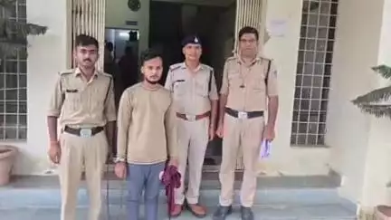 बैतूल नगर: कोतवाली पुलिस ने लूट के मामले में 1 वर्ष से फरार आरोपी को रायपुर से किया गिरफ्तार, भेजा जेल