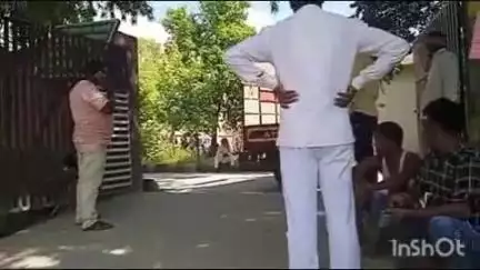 देेेवरिया: बधौचघाट के मजदूर की उपचार के दौरान देवरिया मेडिकल कॉलेज में हुई मौत