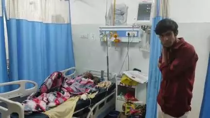 झालरापाटन: झालावाड़ जिले के पतलाई गांव के पास दो बाइकों की टक्कर, एक बुजुर्ग व्यक्ति घायल, जिला अस्पताल में भर्ती