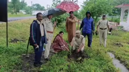 खाचरौद: एसडीएम साहु ने उपजेल में किया पौधा रोपण, बंदीगृह की व्यवस्थाओं का लिया जायजा