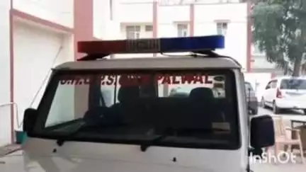 पलवल: पलवल के सिविल अस्पताल में महिला डॉक्टर से बदतमीजी:शिकायत के बाद भड़का क्लर्क, मां-बाप और भाई को भी धमकाया