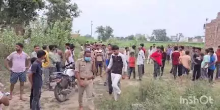 बागपत: कस्बा टटीरी स्थित अंबेडकर नगर के निकट खाली प्लाट में मिला युवक का शव, पुलिस ने शव को कब्जे में लेकर पीएम के लिए भेजा
