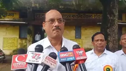 रामानुजगंज: जिला शिक्षा अधिकारी डी एन मिश्रा ने कहा, कार्य में लापरवाही बरतने वाले शिक्षकों पर होगी कड़ी कार्रवाई