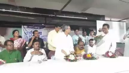 পাড়া: ২১ জুলাই নিয়ে পাড়া ব্লক কমিউনিটি হলে তৃণমূল কংগ্রেসের প্রস্তুতি বৈঠক হলো , উপস্থিত প্রাক্তন মন্ত্রী শান্তিরাম মাহাতো