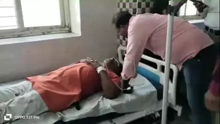 नीमच नगर: कानाखेड़ा के उपसरपंच पर जानलेवा हमला, पुरानी रंजिश के चलते सिर और चेहरे पर आई गंभीर चोटें, उपचार जारी