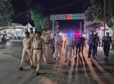 दलसिंहसराय: मोहर्रम को लेकर दलसिंहसराय में प्रशासन चौकस, निकाला गया फ्लैग मार्च, लोगों से शांति बनाए रखने की अपील