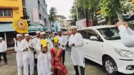 अलिबाग: अलिबाग मध्ये प्रथमच जल्लोषात विठुरायाची वारी संपन्न
छ शिवाजी महाराज चौक ते विठ्ठल मंदिर वारी
