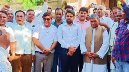फतेहाबाद: फतेहाबाद के बादशाही बाग के मुख्य द्वार के जीर्णोद्धार का शिलान्यास, विधायक छोटेलाल वर्मा ने रखी आधारशिला