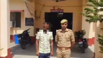 कसिया: कसया पुलिस ने शादी का झांसा देकर शारीरिक शोषण करने के मामले में वांछित अभियुक्त को किया गिरफ्तार