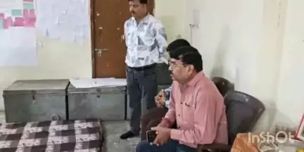 डही: जिला परियोजना समन्वयक (DPC) ने बाग और डही क्षेत्र के आवासीय विद्यालयों का किया निरीक्षण