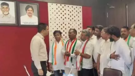 గంగాధర నెల్లూరు: మామిడి రైతుల సమస్యలు పరిష్కరించాలని కలెక్టర్ ను కోరిన జీడీ నెల్లూరు కాంగ్రెస్ పార్టీ నాయకులు