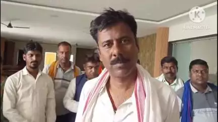 चैनपुर: चैनपुर प्रखंड प्रमुख का पदभार उप प्रमुख सुनील सिंह को मिला, पलामू उपायुक्त ने जारी किया पत्र