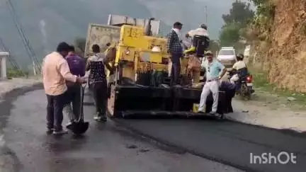 चम्बा: लोक निर्माण विभाग कोटी उपमंडल ने 8.5 किलोमीटर सड़क पर टायरिंग का कार्य पूरा किया