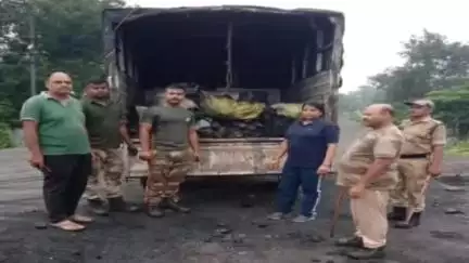 बेरमो: कारीपानी कोल डम्प में CISF ने छापेमारी कर 1.905 टन अवैध कोयला किया ज़ब्त