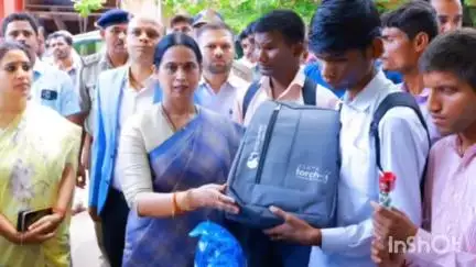 ಬೀದರ್: ನಗರದಲ್ಲಿ ವಿಶೇಷ ಚೇತನ ಫಲಾನುಭವಿಗಳಿಗೆ ವಿವಿಧ ಸೌಲಭ್ಯ ವಿತರಿಸಿದ ಸಚಿವೆ ಹೆಬ್ಬಾಳಕರ್