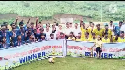 साहिबगंज: सिद्धो कान्हु स्टेडियम में जिला स्तरीय 64वीं सुब्रतो कप फुटबॉल प्रतियोगिता का समापन, मंडरो अंडर-17 में विजेता