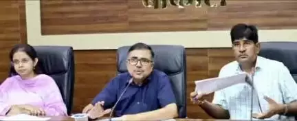 चास: समाहरणालय में उपायुक्त की अध्यक्षता में जल जीवन मिशन के अंतर्गत एमवीएस/एसवीएस योजनाओं की समीक्षा बैठक की गई