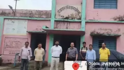 मेहरमा: जिला पदाधिकारी रितेश जायसवाल और प्रखंड विकास पदाधिकारी ने मेहरमा पंचायत और आंगनबाड़ी केंद्र का निरीक्षण किया