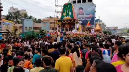 ইংরেজবাজার: অনুষ্ঠিত হল উল্টোরথ যাত্রা, রামকৃষ্ণ পল্লি থেকে শহর জুড়ে ভক্তদের ঢল