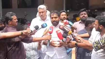 കോട്ടയം: മെഡിക്കൽ കോളേജ് ഹോസ്റ്റൽ കെട്ടിടത്തിന്റെ ഫിറ്റ്നസ് പരിശോധിക്കണമെന്ന് ചാണ്ടി ഉമ്മൻ MLA കോളേജിൽ പറഞ്ഞു