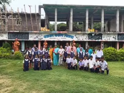 মেদিনীপুর: লিঙ্গ সংবেদনশীলতা বিষয়ে নয়াগ্রাম প্রাথমিক বিদ্যালয়ে সচেতনতামূলক কর্মসূচির আয়োজন
