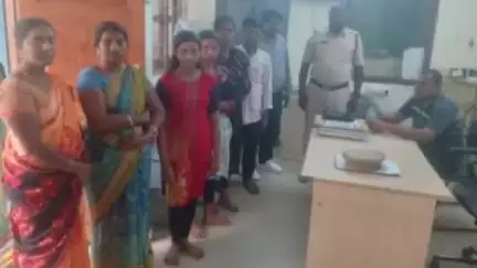 తుని గవరయ్య కోనేరు హాస్టల్ నుంచి ముగ్గురు విద్యార్థినిలు పరార్, తక్కువ వ్యవధిలోనే గుర్తించిన పోలీసులు