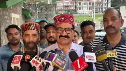 कुल्लू: ढालपुर में भाजपा राष्ट्रीय परिषद सदस्य गोबिंद सिंह ठाकुर ने कहा- प्रदेश सरकार ने हर जगह जनता को लूटने का काम किया