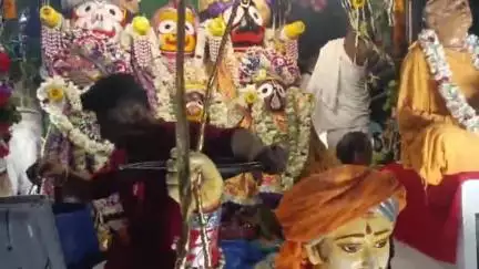 সাঁইথিয়া: উল্টো রথের টানে জনস্রোত, জুইতে গ্রামে ধুমধামে পালিত উৎসব।