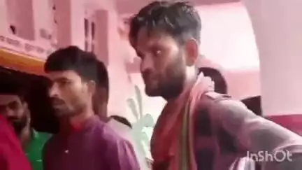 बंडा: ग्राम निमोन में शराबबंदी को लेकर ग्रामीणों की बैठक, गांव में नहीं बिकेगी शराब