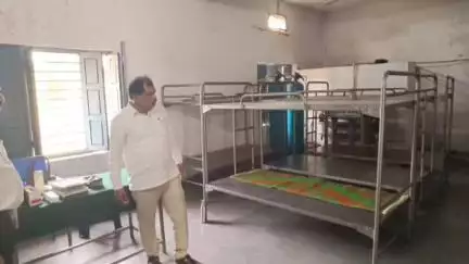 బోధన్: ఎడపల్లి లోని గురుకుల బాలికల పాఠశాలను పరిశీలించిన తాసిల్దార్ దత్తాత్రీ