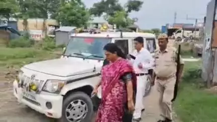 पीलीभीत: खमरिया पुल पर ताजिया रखने के लिए प्रशासन द्वारा चिन्हित भूमि को लेकर हिंदूवादी संगठनों ने किया विरोध