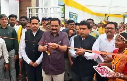 चंद्रपूर: प्रियदर्शिनी सभागृह येथे धरती आबा जनभागीदारी अभियानाचा पालकमंत्री यांच्या हस्ते शुभारंभ