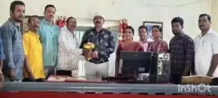 మణుగూరు: బూర్గంపహాడ్ రెవెన్యూ కార్యాలయంలో తహసీల్దార్‌గా బాధ్యతలు చేపట్టిన ప్రసాద్‌