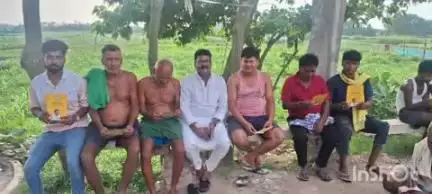 बरियारपुर: जन सुराज नेता साहब मलिक ने प्रखंड क्षेत्र में चलाया जनसंपर्क अभियान