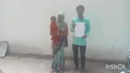 धौरहरा: देवी पुरवा गांव के दबंगों ने जमीनी विवाद को लेकर पीड़ित की पत्नी की जमकर पिटाई की, पीड़ित ने पुलिस से की शिकायत
