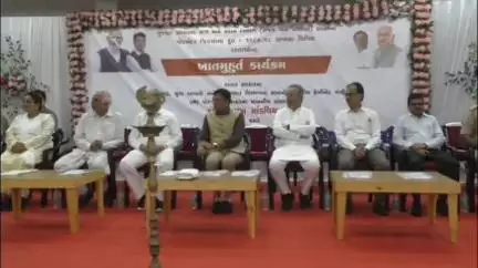 કેન્દ્રીય મંત્રી મનસુખભાઈ માંડવીયાના હસ્તે પોરબંદર ખાતે રૂ. ૧૨૮૦.૪૮ લાખના વિકાસકાર્યોનું ઇ-ખાતમુહૂર્ત કરાયું