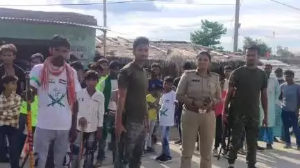 सोनबरसा: सोनबरसा में कड़ी सुरक्षा के बीच निकाला गया मोहर्रम का जुलूस
