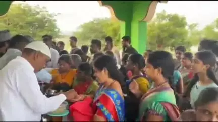 సిరిసిల్ల: ఎల్లారెడ్డిపేట మండలం సింగారం గ్రామంలోని దర్శవలి గుట్టపై మొహరం వేడుకలు