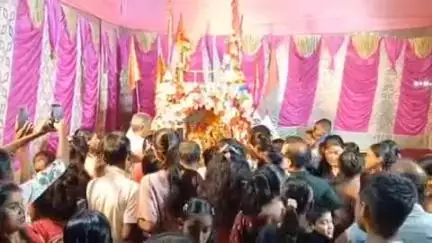 আলিপুরদুয়ার ১: আলিপুরদুয়ার জংশনে শেষ দিনে জমে উঠেছে উল্টো রথের মেলা
