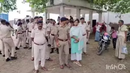 भगवानपुर: मुहर्रम पर्व को लेकर थाना क्षेत्र में विधि व्यवस्था बनाए रखने के लिए पुलिस ने किया फ्लैग मार्च