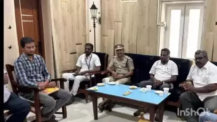 மேட்டுப்பாளையம்: மேட்டுப்பாளையம் ரயில் நிலையத்தில் எஸ்சிசி கமிட்டி உறுப்பினர்கள் ஆலோசனைக் கூட்டம் நடைபெற்றது