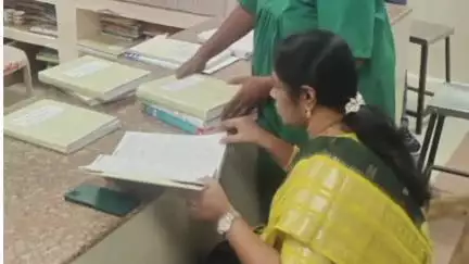 కడప: కొత్త కలెక్టరేట్లోని సభా భవనంలో బాలాల రక్షణ మరియు బాలల హక్కుల అంశాలపై విద్యాశాఖ అధికారులతో సమీక్ష సమావేశం